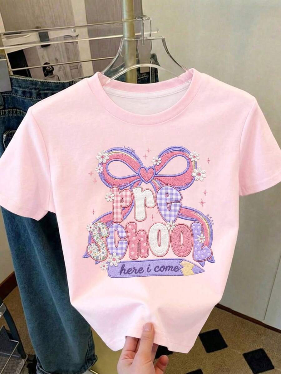 淺粉色可愛甜美蝴蝶結與字母貼布繡「Pre-School, Here I Come!」小女孩休閒舒適返校短袖T恤,適合日常、校園、甜美風時尚女孩 - 彩色 - 查看 1