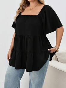 SHEIN CURVE+ 大尺碼方領寬鬆荷葉邊短袖上衣，適合蘋果型與圓形身型，2026 秋冬 22W - 黑色 - 查看 7