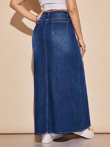 Rivivi Plus Size Women's Long Casual Denim Skirt With Pockets - Dark Wash - View 2