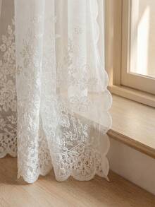 1pc White Lace Floral Pattern Curtain, Romantic & Sweet Style, Made Of Polyester Fiber, Suitable For Living Room & Bedroom Window Decor,Fall Decor,Autumn Decor,Room Decor - White - View 4