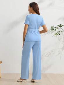 SHEIN 孕婦純色V領哺乳上衣與可調腰長褲休閒軟挺日常2件套 出院穿著 天藍色 - 藍色 - 查看 2