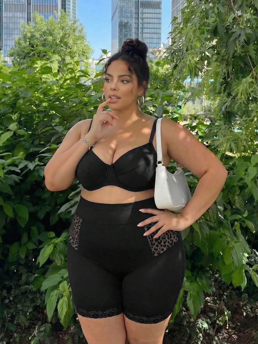 SHEIN CURVE+ 大码女式纯色网眼拼接高腰塑形短裤/2026/新年