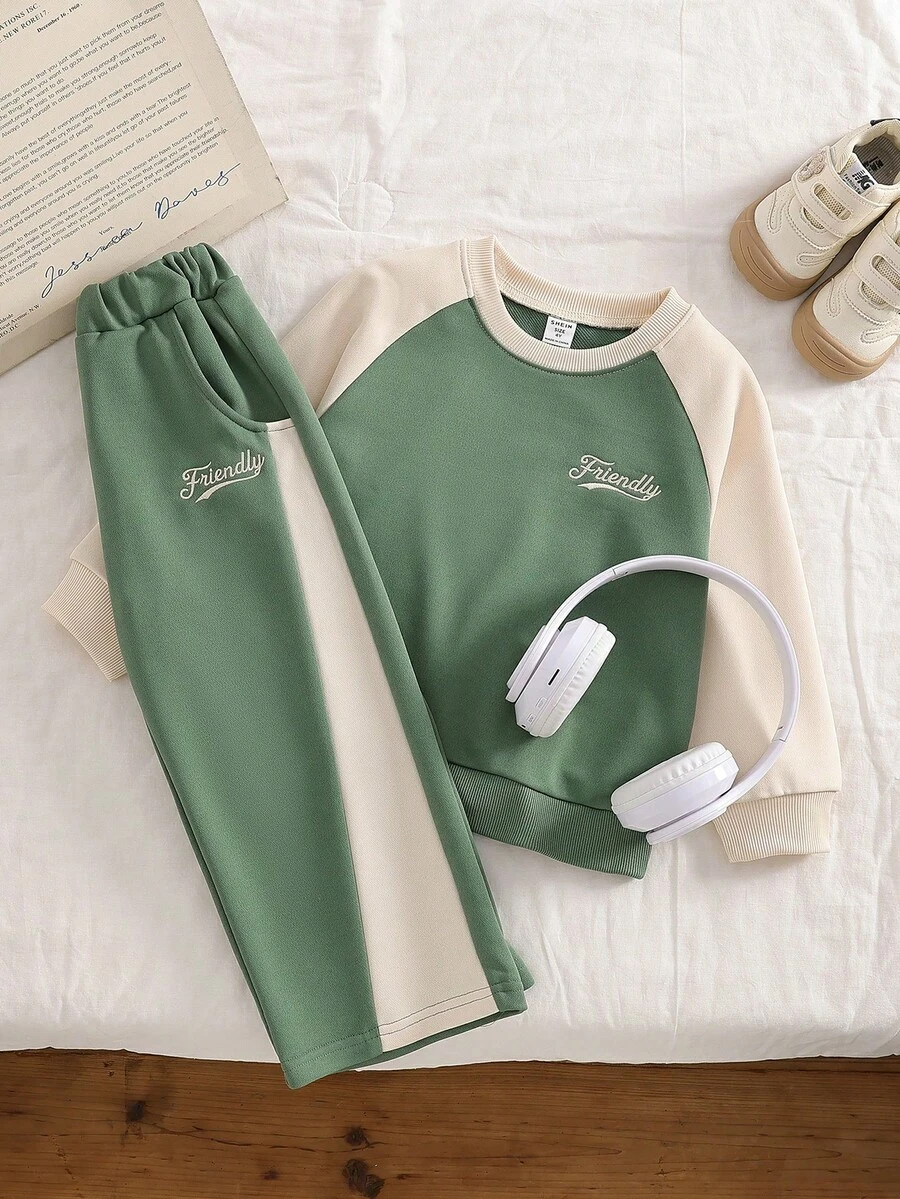 Genkimix Kids Conjunto de sudadera de cuello redondo con mangas raglán y diseño de bloques de color minimalista estilo coreano para niños, con pantalones de chándal holgados a juego con bloques de color, para uso diario en primavera - verde menta - Ver 1