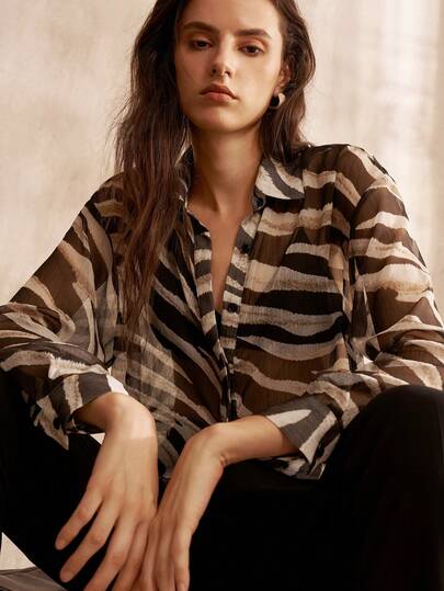 MOTF PREMIUM WOMEN'S LONG SLEEVE BLACK & WHITE ZEBRA PRINT BLOUSE, FASHIONABLE COMMUTER STYLE