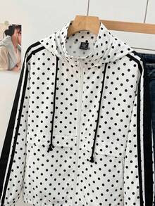 SHEIN EZwear 女款大尺碼波點拉鍊口袋長袖連帽夾克 - 黑與白 - 查看 1