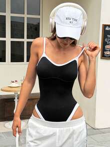 Gameset SHEIN Sport Jumpsuit Olahraga Tanpa Lengan dengan Trim Kontras dan Tali Bahu Tipis - Hitam - View 1