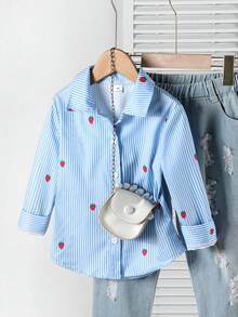 SHEIN Genkimix Kids 女童春夏粉色條紋草莓襯衫，簡約俏皮，時尚百搭，適合日常穿著與外出 - 藍色 - 查看 3