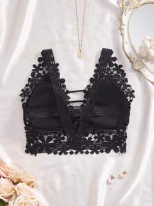 Charlaine 1pc Women's Elegant Sexy Embroidered Hollow-Out Wireless Bra - Black - View 2