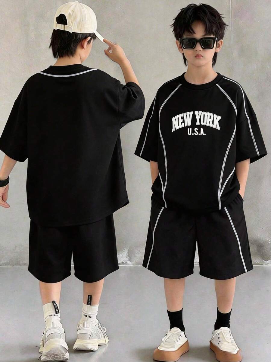 SHEIN 男童休闲撞色圆领短袖T恤短裤套装，黑色T恤套装，基础款上衣，基础款裤子，Y2K风格套装，适合春夏、外出、情人节、约会、旅行、度假、家庭聚会、返校季、婚礼季、晚宴、运动、生日派对等场合。