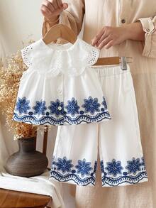 SHEIN Vintaside Kids 鄉村風彼得潘領幼兒女童套裝，時尚刺繡下擺無袖上衣與長褲 2 件套 - 白色 - 查看 2