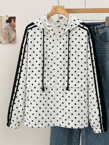 SHEIN EZwear 女款大尺碼波點拉鍊口袋長袖連帽夾克 - 黑與白 - 查看 3