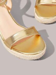 Styleloop Straw Wedge Heel With Sandals, Buckle Ankle Strap Design Casual Vacation Style Platform Women's Shoes Daily Wear Height-Increasing Shoes - Gold - View 5