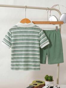 SHEIN 小男孩夏季條紋短袖 Polo 衫與短褲套裝 - 綠色 - 查看 2