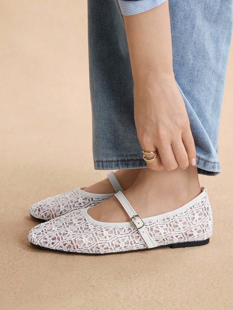 Rosivie In The Summer Of 2026, The New Retro Square Toe, Low Vamp Woven Mesh Mary Jane Women's Shoes Are Fashionable And Hollow With Breathable Flats. - White - View 2