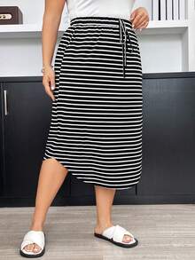 Shapeblank Plus Size Women's Spring And Summer New Fashion Casual Curved Hem Striped Straight Skirt - Black and White - View 4