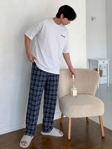 DAZY 夏季白色短袖字母印花T恤配格紋長褲男士居家休閒套裝 - 彩色 - 查看 6