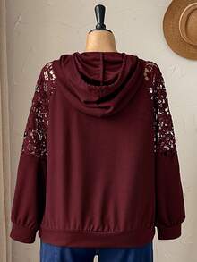 Rusticease Sudadera con capucha de talla grande, unicolor con patchwork de encaje - Burdeos - Ver 2