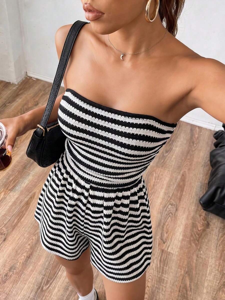 Flirla 女款夏季極簡端莊度假風黑白條紋休閒紋理抹胸寬腿短版連身褲沙灘裝 - 黑與白 - 查看 1