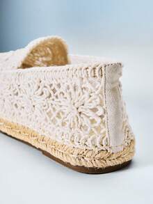 Solezae Women's Elegant Floral Crochet Round Toe Flat Espadrilles - Beige - View 6
