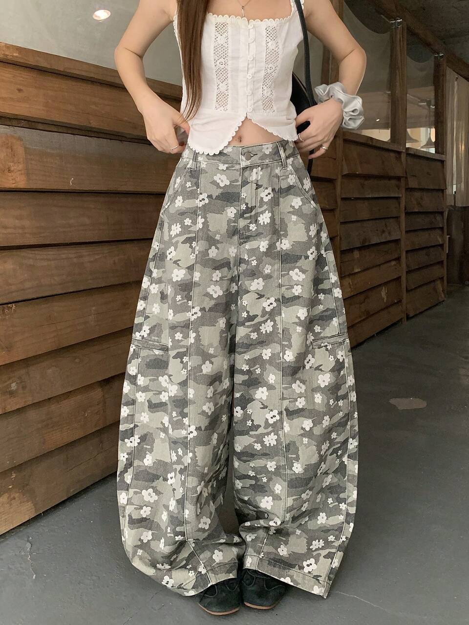 Women's Floral Print Camouflage Loose Fit Long Pants Vacation Style Jeans
