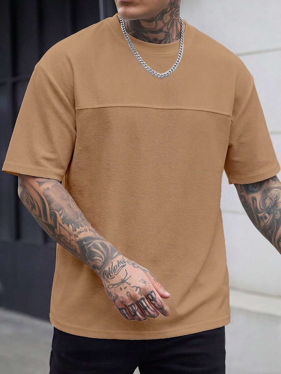 Manfinity Homme 男士夏季紋理素色寬鬆休閒T恤 - 卡其色 - 查看 1