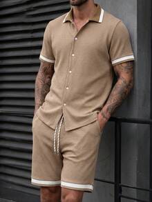Manfinity CasualCool 男士拼色單排扣短袖襯衫與抽繩腰短褲休閒日常穿搭 - 駝色 - 查看 3