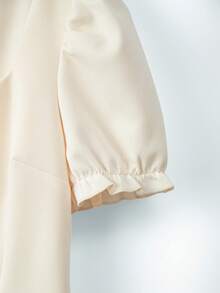 GlowEve Women's French Square Neck Petal Sleeve 3D Lace Hem Cinched Waist Minimalist Dress, Elegant Commuter Style For Spring/Summer - Pearl White - View 5