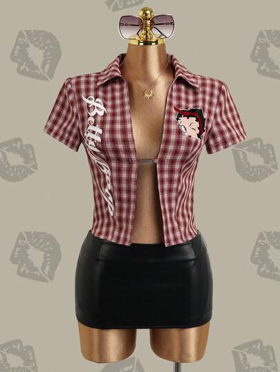 Betty Boop x SHEIN Chemise à manches courtes à carreaux avec design fendu pour femmes