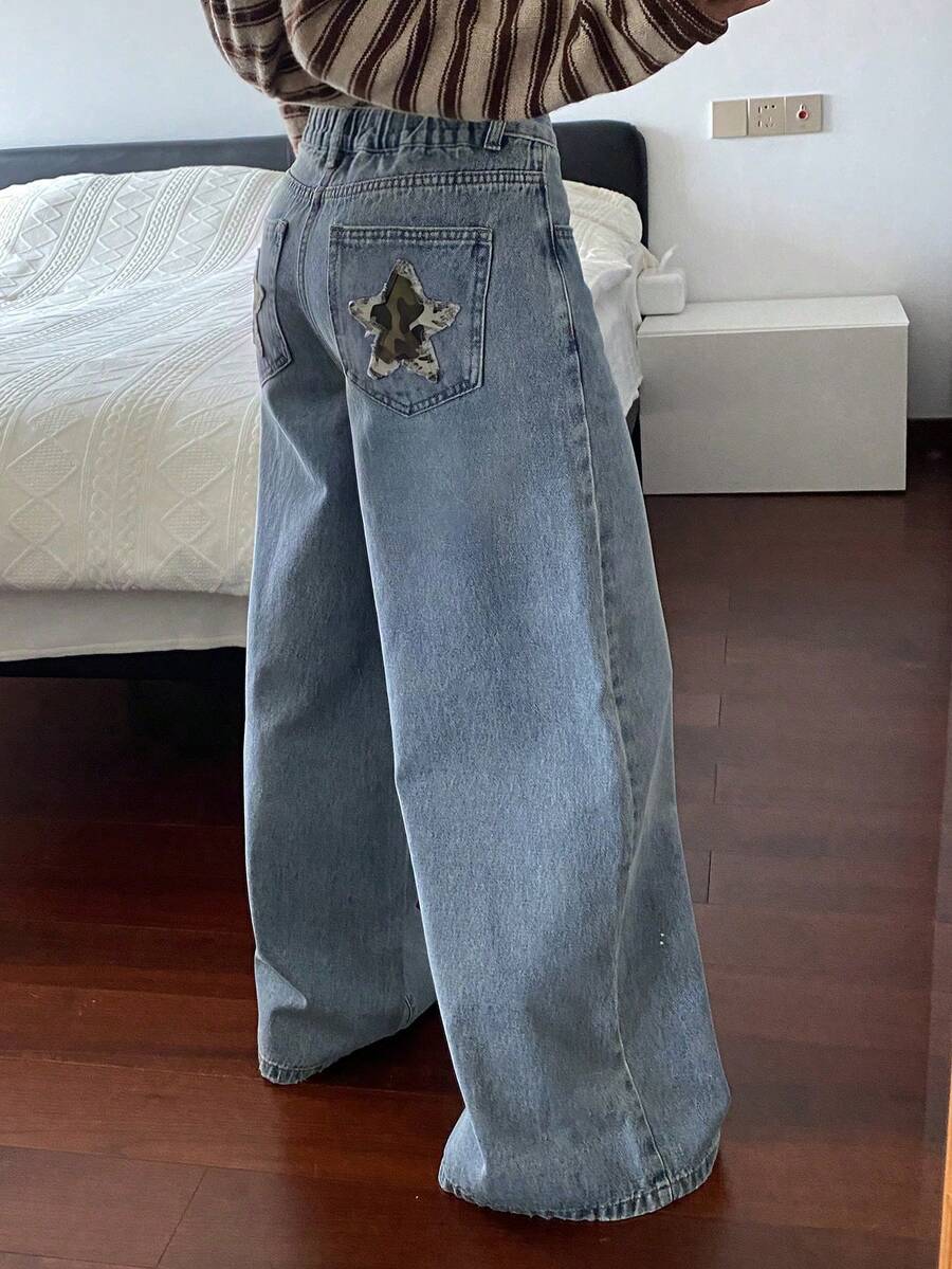Dazy Kids Tween Girls' Pocketed Button Applique Casual Everyday Wear Denim Jeans - Blue - View 1