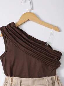SHEIN Tween Girls 2pcs/Set 1 Mini Set Tween Girls Spring/Summer New Fashion Old Money Style Versatile Asymmetrical Shoulder Tank Top & Shorts Set, Back - Brown - View 4