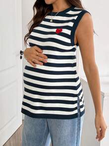 SHEIN Rompi Rajut Hamil Bergaris dengan Bordir Hati dan Belahan di Bagian Bawah - Navy Blue - View 4
