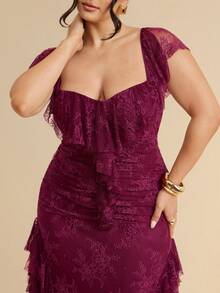 SHEIN BAE CURVE Abito bianco con balze in pizzo per taglie comode - Rosso - Visualizzare 2