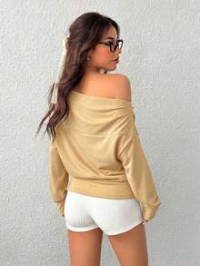 SHEIN EZwear 女款純色不對稱肩領落肩長袖抓皺休閒運動衫 - 卡其色 - 查看 2