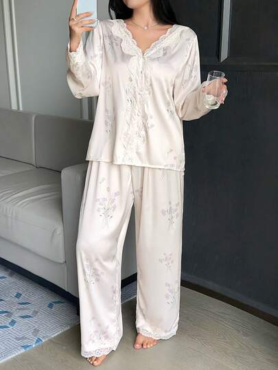 Dazy Plus Floral Print All-Over Lace Trim Patchwork Loose Top And Pants Elegant Spring/Autumn Pajama Set