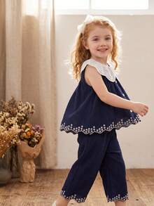 SHEIN Playful Pals 鄉村風彼得潘領幼兒女童套裝，嬰兒時尚刺繡下擺無袖上衣與長褲 2 件套 - 藍色 - 查看 4