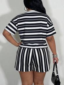 Slaydiva Plus Size Women's Striped Short Sleeve T-Shirt And Shorts Casual 2-Piece Set - Black and White - View 8