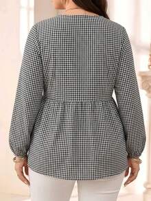 EMERY ROSE Atasan Wanita Ukuran Besar Model V-Neck Motif Kotak-kotak Kasual Serbaguna untuk Pemakaian Sehari-hari di Musim Gugur - Hitam dan Putih - View 2