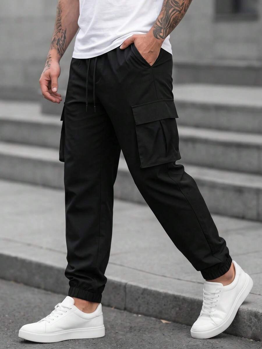Manfinity CasualCool 男士黑色休閒長褲,多口袋工裝短褲,時尚且實用 - 黑色 - 查看 1