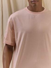 Musero Boxy Fit Oversized T-Shirt Spring Summer Streetstyle Easter Vacation - Pink - View 2