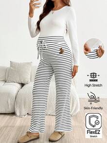 SHEIN Umstandshose mit verstellbarem Bund, Cartoon-Bären-Patch, gestreift, lässig, Schlaghose - Schwarz und Weiss - Übersicht 2