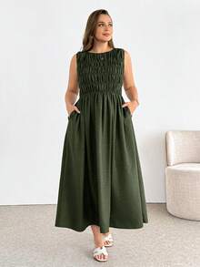 SHEIN Essnce 大尺碼夏季休閒純色無袖洋裝 - 軍綠色 - 查看 3
