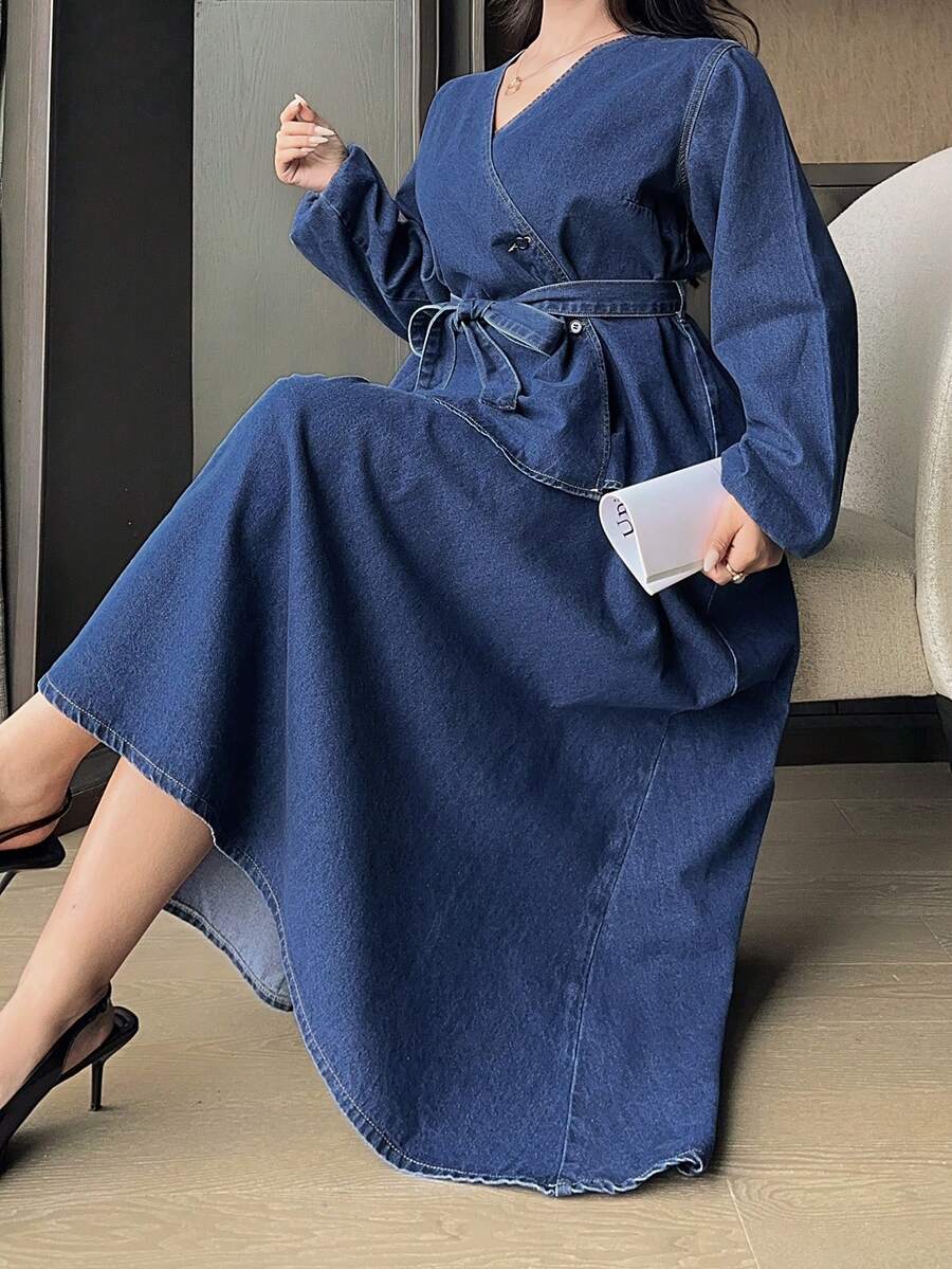 Dazy Plus 春夏女款優雅純色V領繫帶襯衫與A字裙兩件套,大尺碼 - 深色水洗藍 - 查看 1