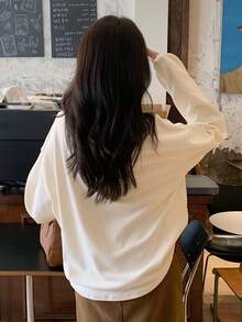 FRIFUL 女士休闲花卉刺绣立领T恤，秋冬高领衫 - 杏色 - 查看 4