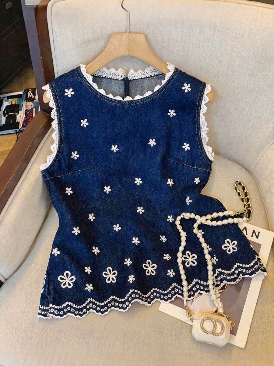 GlowEve 女款刺繡對比蕾絲圓領無袖牛仔上衣 - 藍色 - 查看 1
