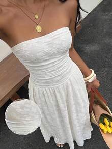 SHEIN EZwear 女款法式熱帶優雅甜美花卉鏤空百褶抹胸洋裝 白色夏季婚禮海灘度假風 - 白色 - 查看 8