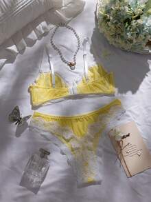 Eraneu 2pcs Bright Yellow Semi-Sheer Underwire Lace Patchwork Lingerie Set For Women - Yellow - View 2