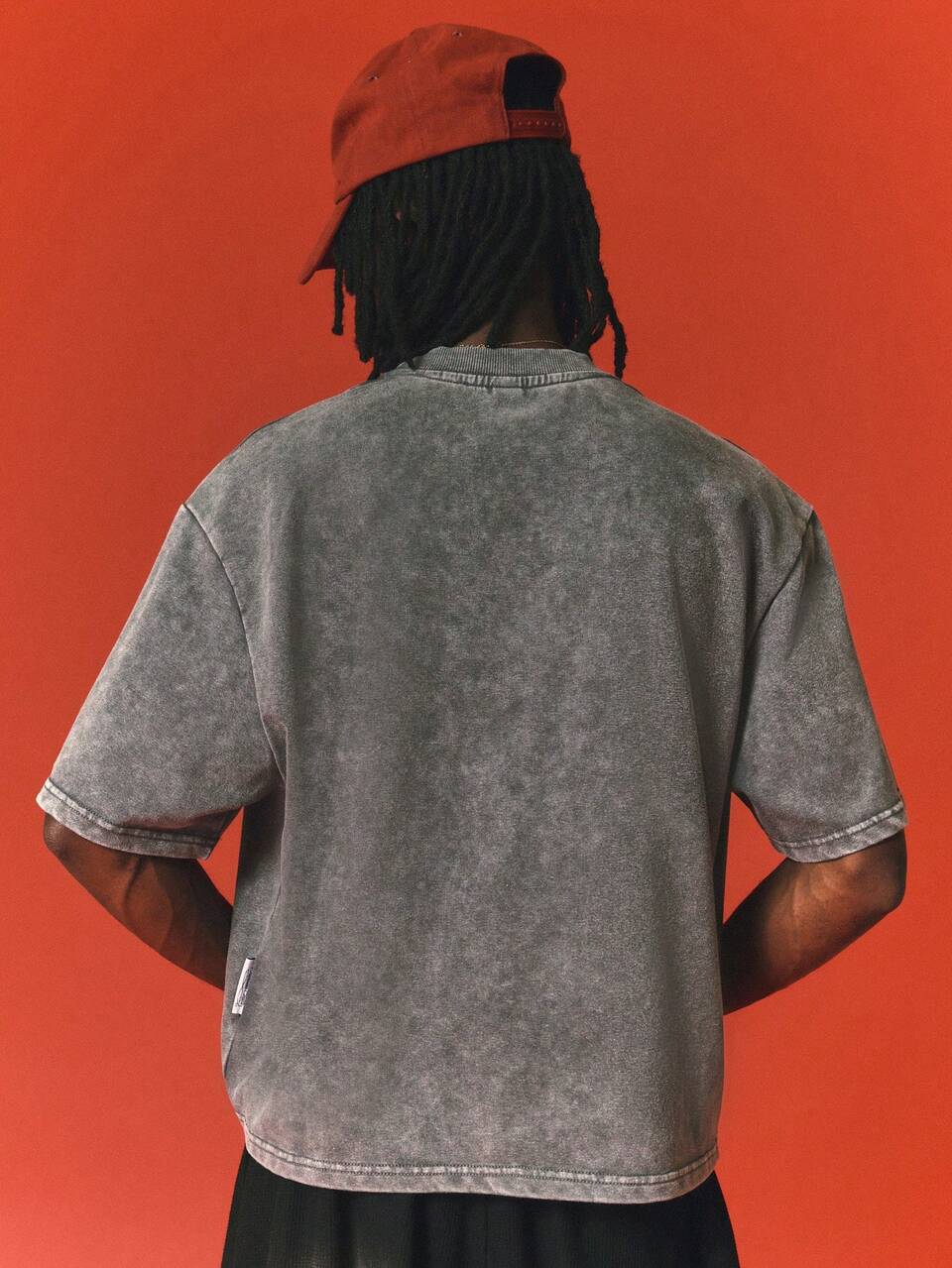 SUMWON Washed Crop Tee With Oval Logo Patch And Chest Pocket