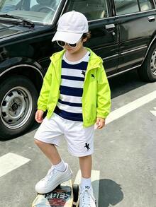 SHEIN Genkimix Kids 1件男童休閒極簡街頭連帽長袖外套，時尚休閒設計，適合夏季穿著，適合4-7歲男孩日常穿著，適用於運動、外出、學校及開學季 - 綠色 - 查看 3