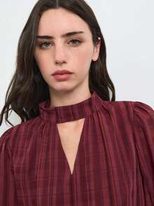 Nöista Burgundy Plaid Blouse With Mock Neck, Keyhole Detail And Long Sleeves. Elegant Design For Office Wear, Day-To-Night Outfits - Burgundy - View 5