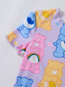 SHEIN X Care Bears طقم ملابس منزلية للبنات الصغيرات بطبعة كرتونية مع توب مزين بكشكشة وسروال ضيق - الأزرق - مشاهدة 4